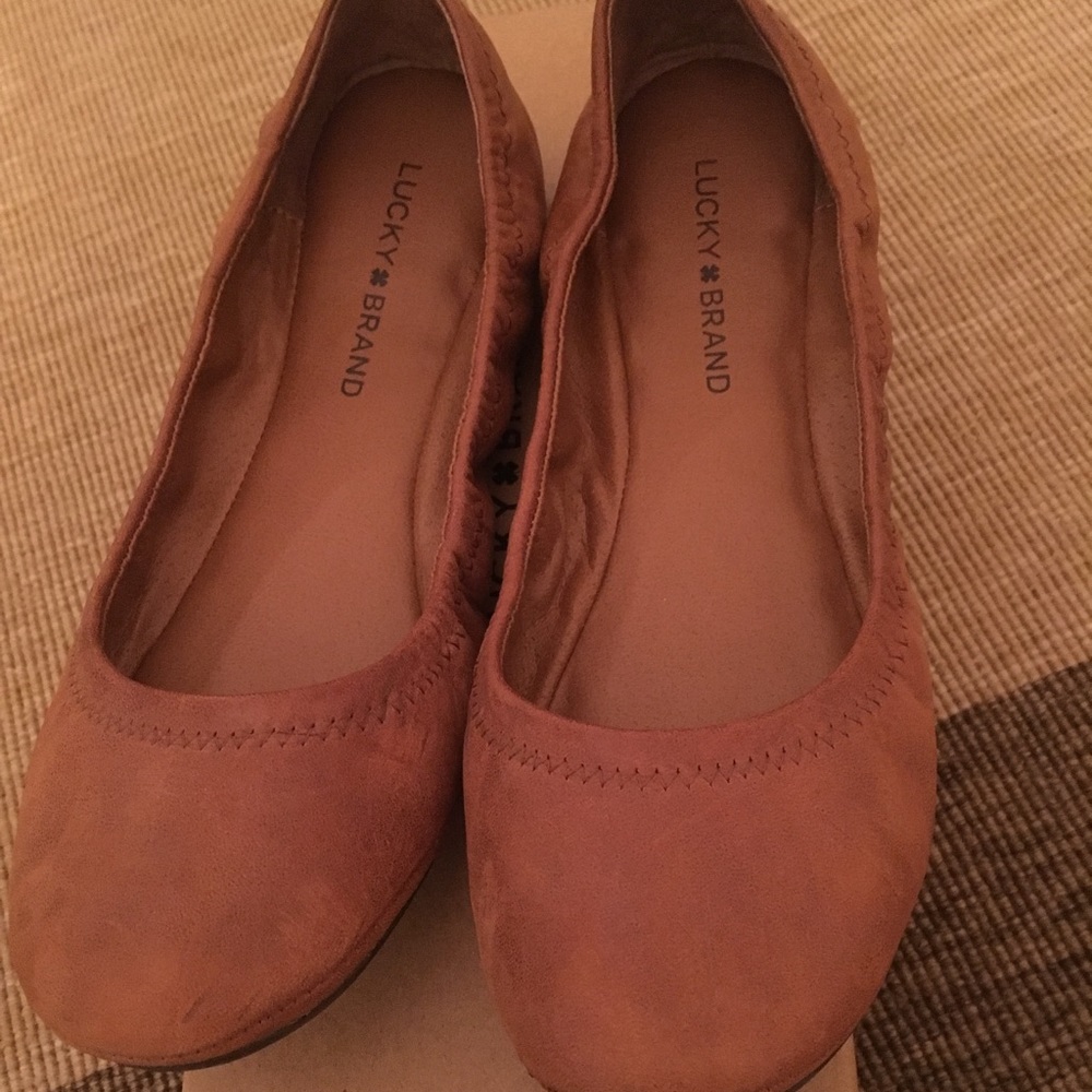 Lucky Brand Stretch Flats